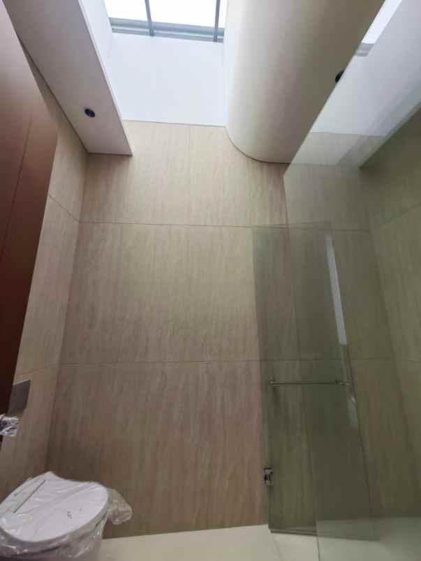 dijual rumah cluster taman mediterania