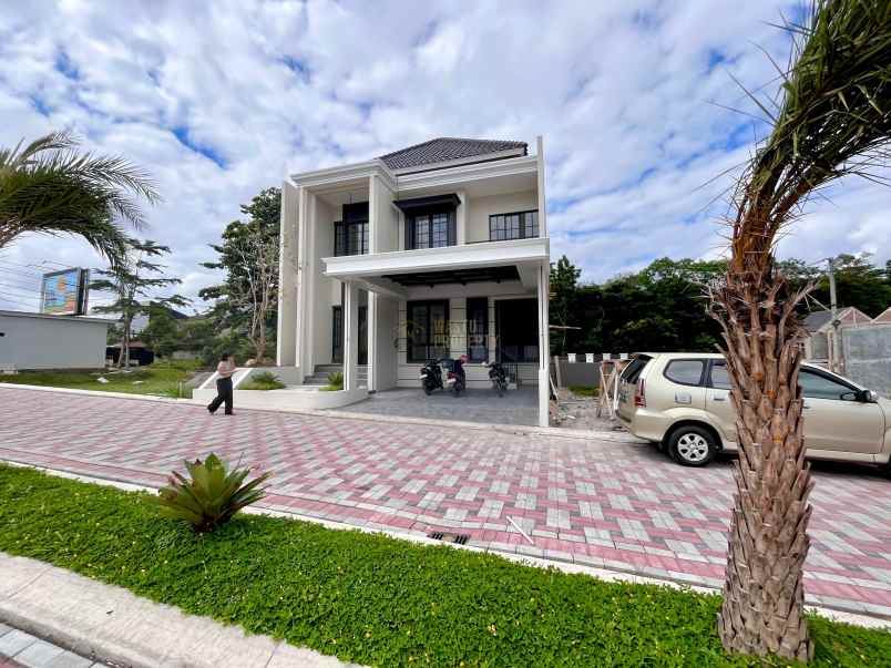 dijual rumah condongcatur depok sleman