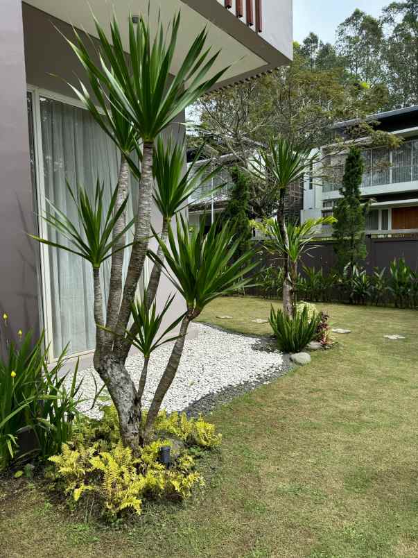 dijual rumah dago