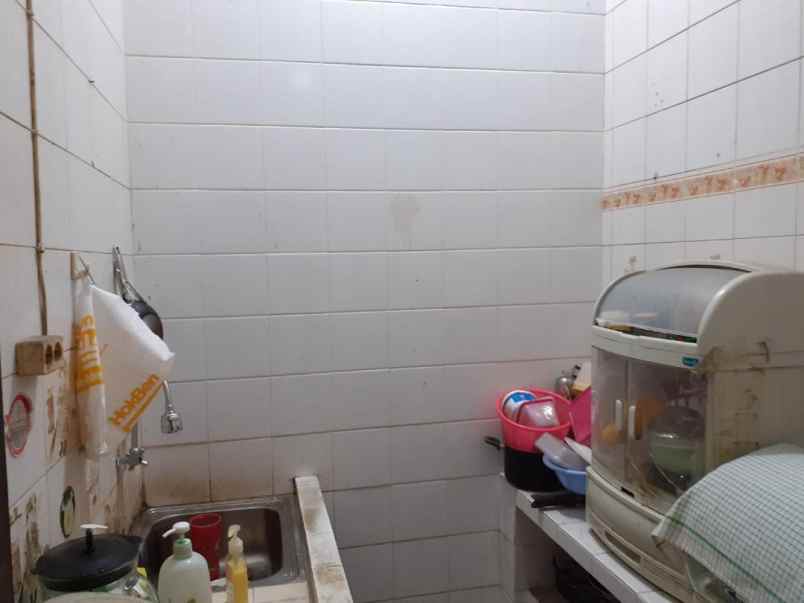 dijual rumah dekat jln sunan drajad jkt tim