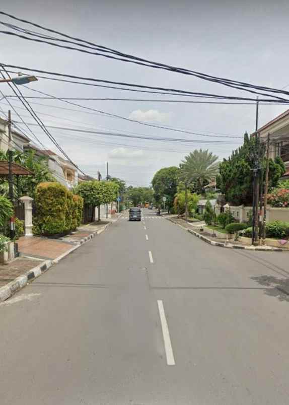 dijual rumah dekat jln sunan drajad jkt tim