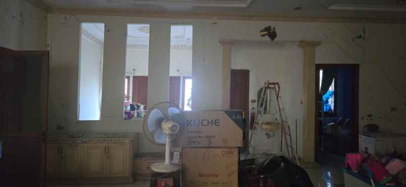 dijual rumah dharmahusada mas