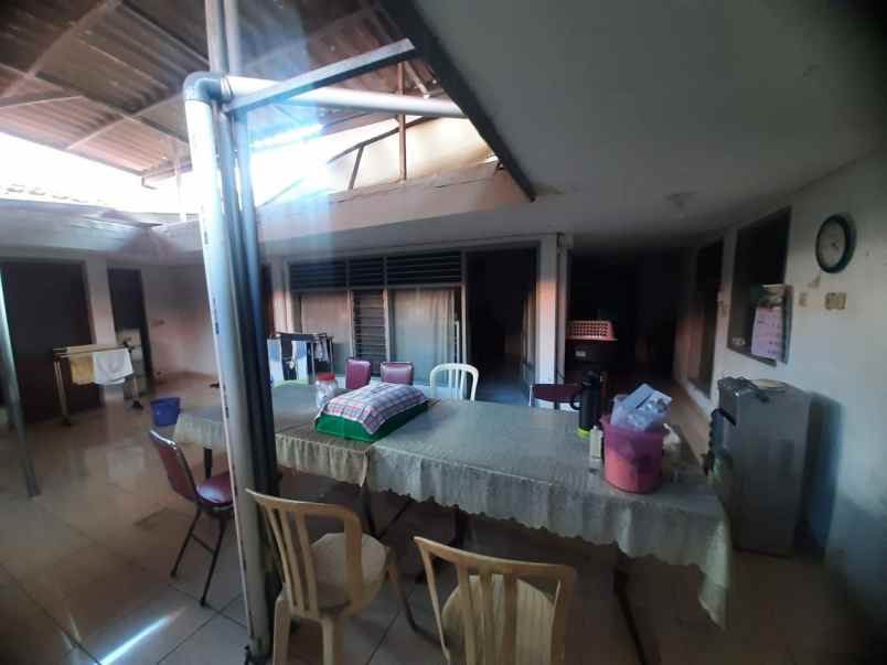 dijual rumah dharmahusada utara