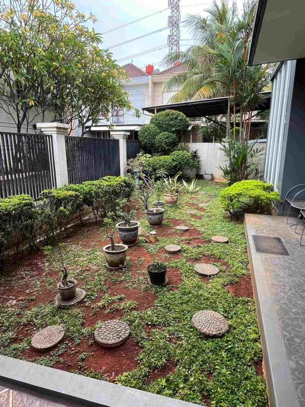 dijual rumah di duren tiga pancoran jakarta selatan