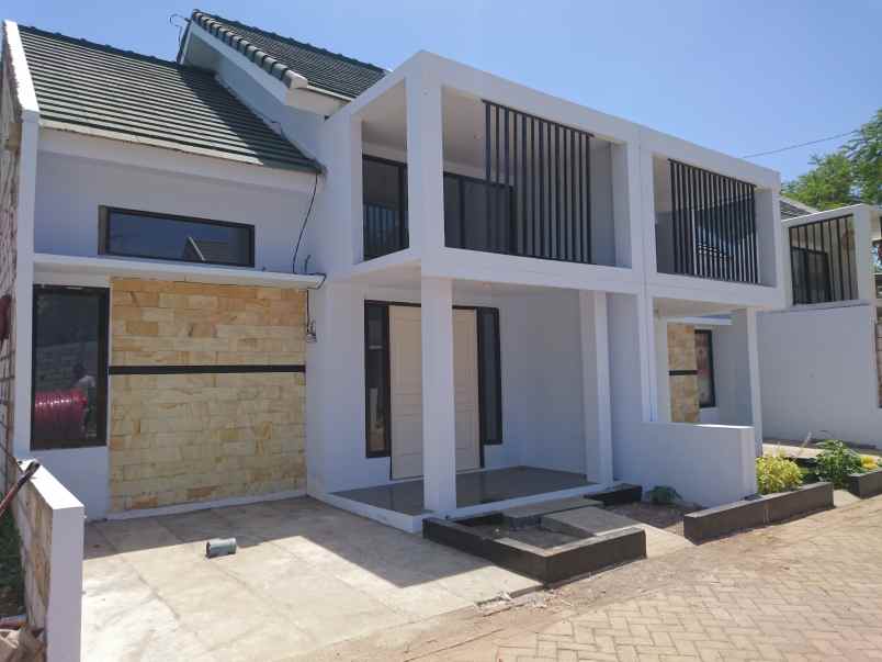 dijual rumah di kota kepanjen kabupaten malang