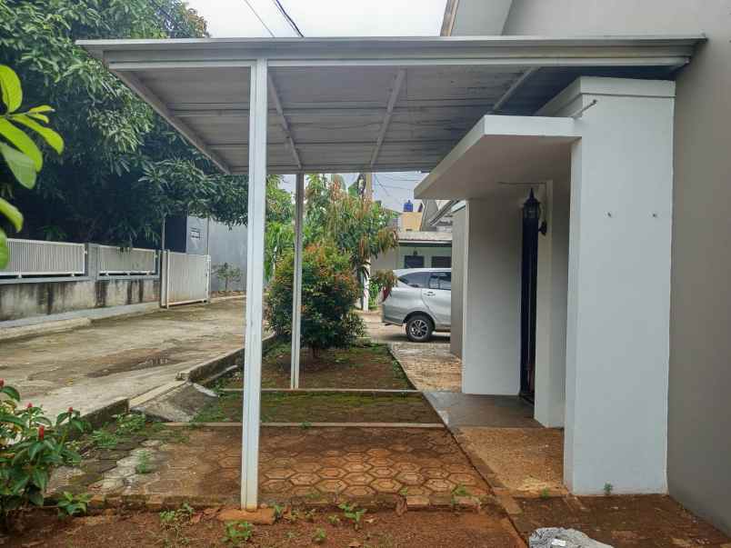 dijual rumah di studio alam
