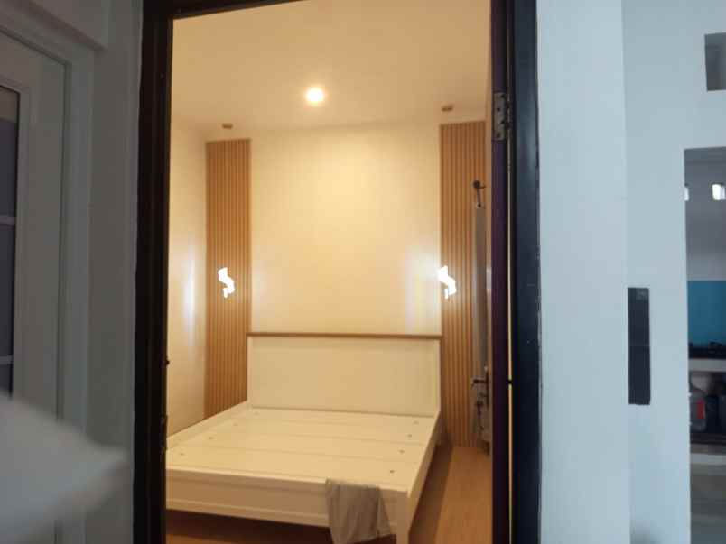 dijual rumah di studio alam