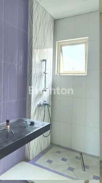 dijual rumah dian istana