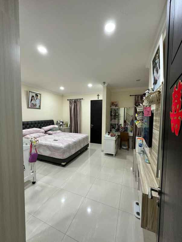 dijual rumah gading arcadia pegangsaan
