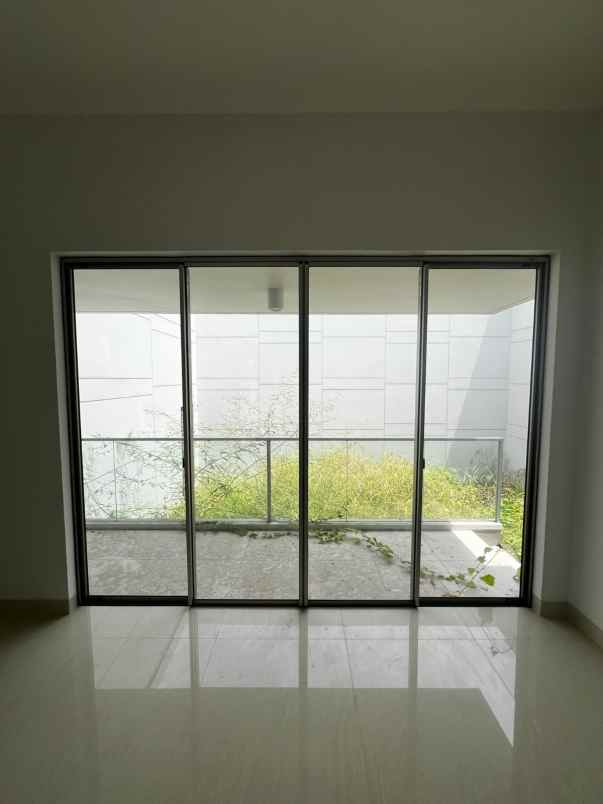 dijual rumah golf island cluster