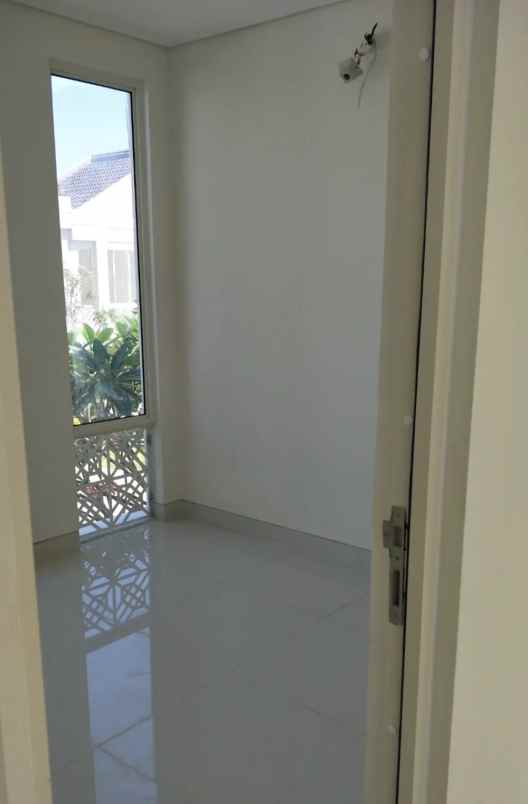 dijual rumah grand pakuwon adelaide