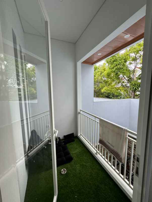 dijual rumah green orchid residence