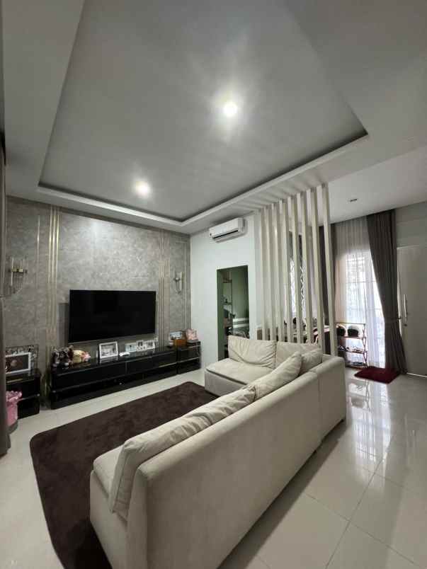 dijual rumah green orchid residence