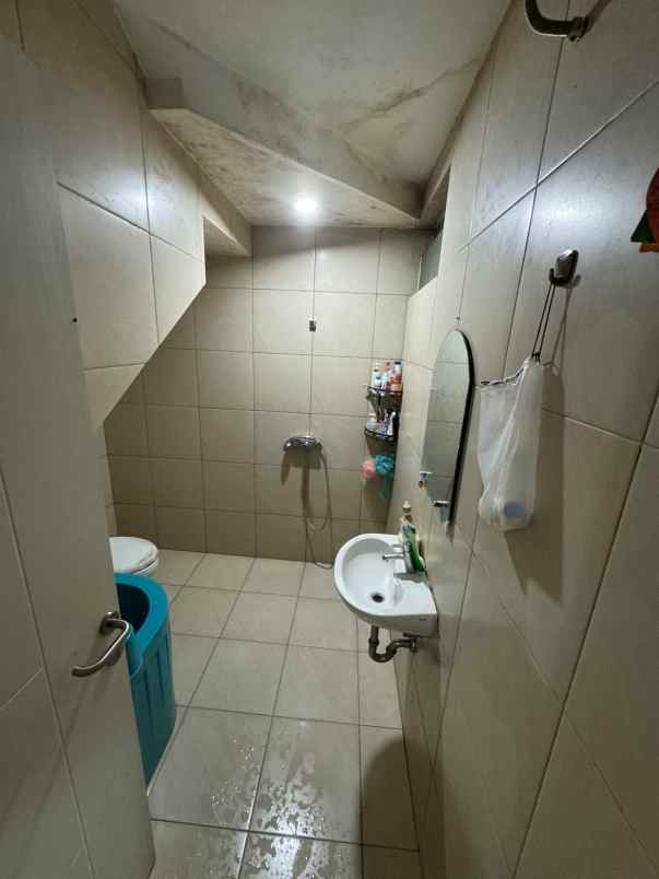 dijual rumah green orchid residence