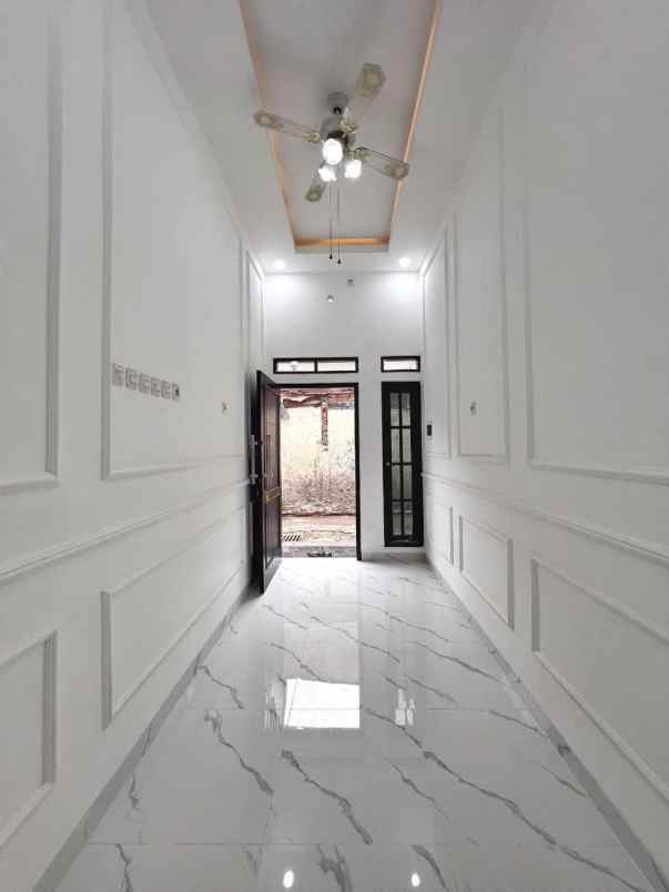 dijual rumah griya batu tulis condet