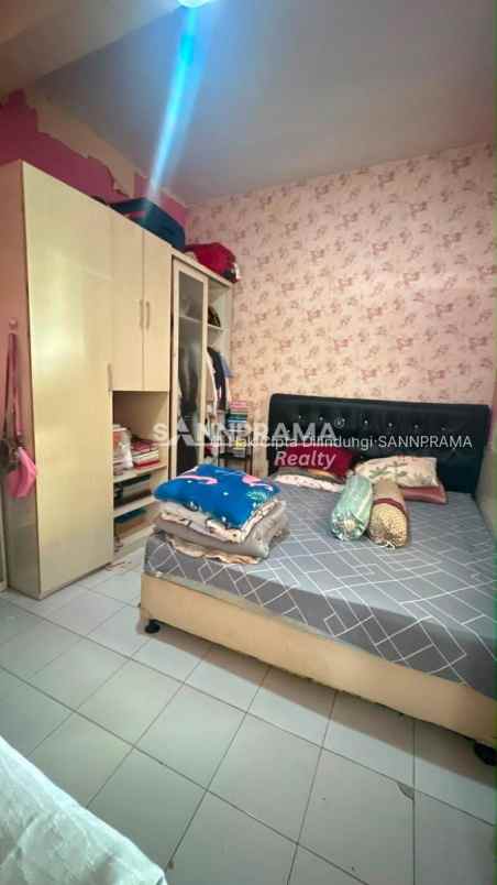 dijual rumah grogol
