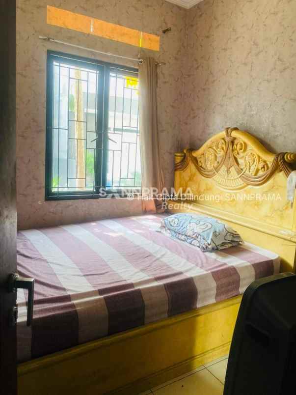 dijual rumah grogol