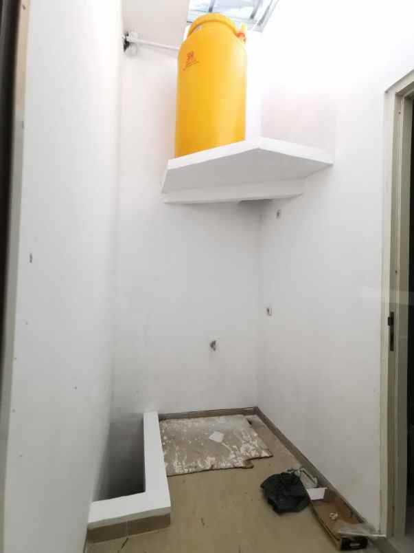 dijual rumah gunung anyar