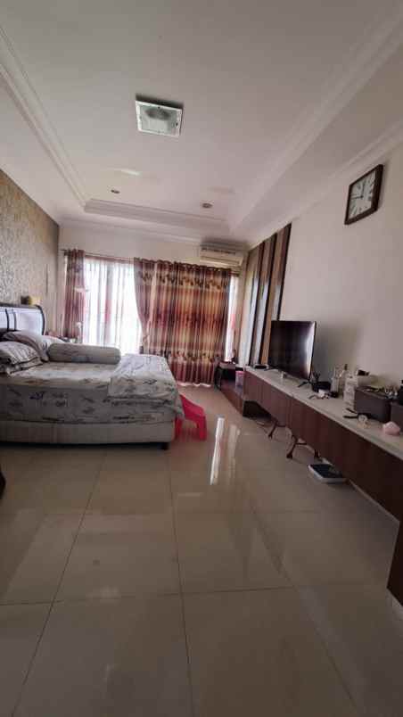 dijual rumah harapan indah cluster