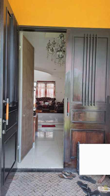 dijual rumah harapan indah cluster