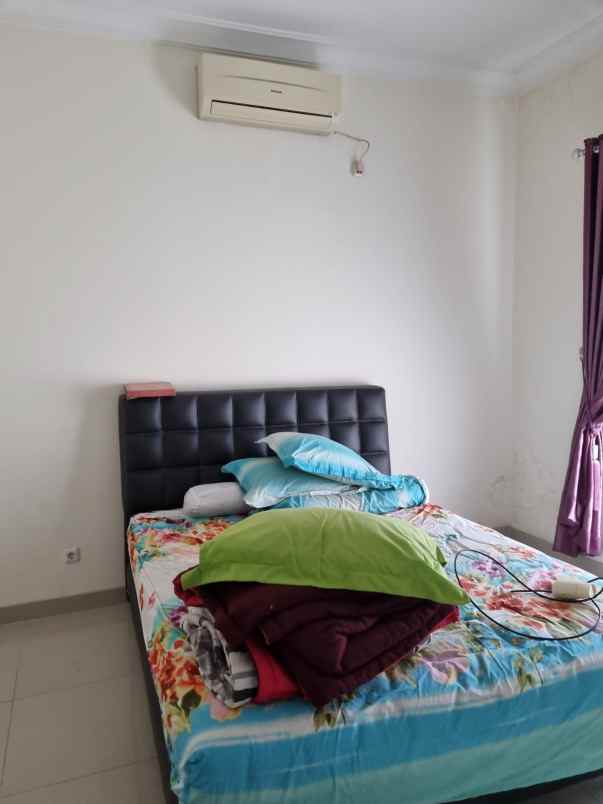 dijual rumah harapan indah cluster