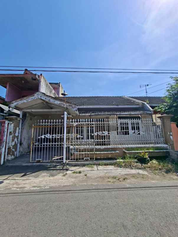 dijual rumah hitung tanah lokasi sulfat kota malang