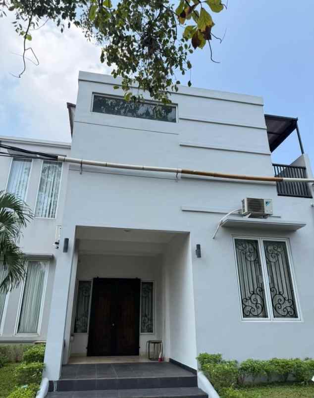 dijual rumah hook full furnished cibubur country