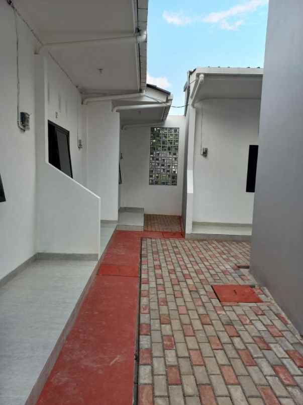 dijual rumah induk kos cileungsi bogor jawa barat