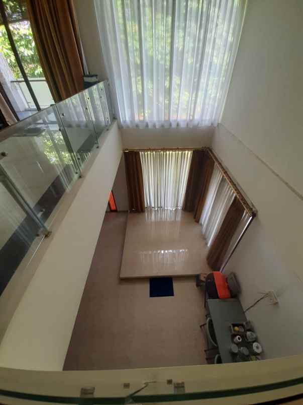 dijual rumah jagakarsa
