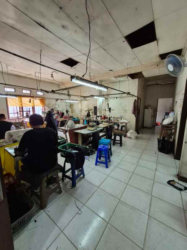 dijual rumah jakasetia