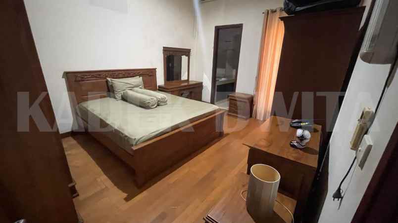 dijual rumah jalan gunung soputan