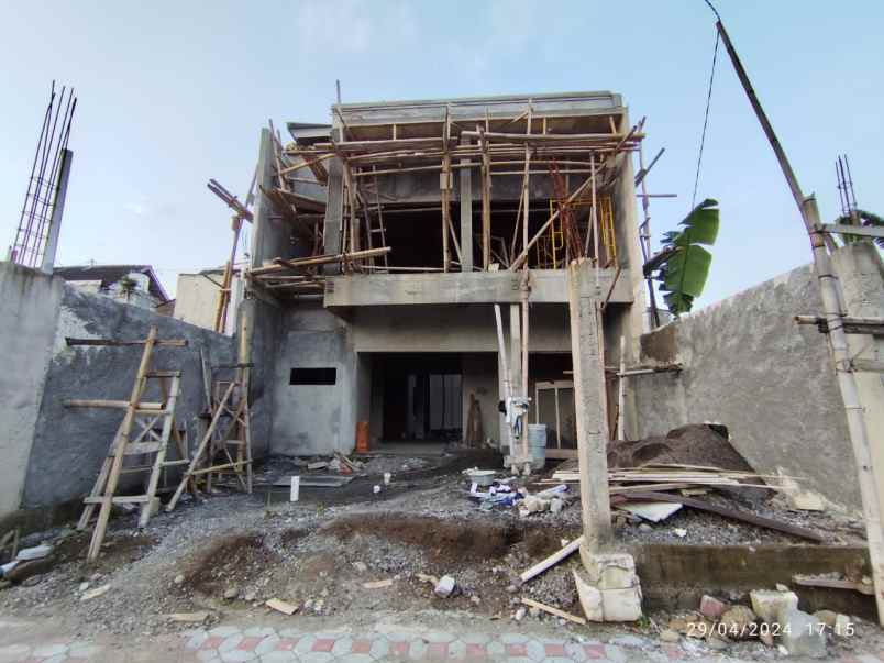 dijual rumah jalan kaliurang