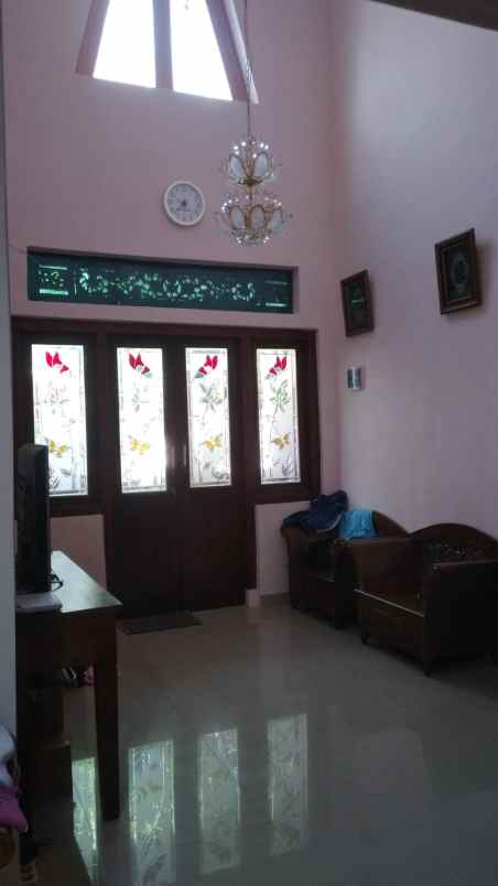dijual rumah jalan kramat