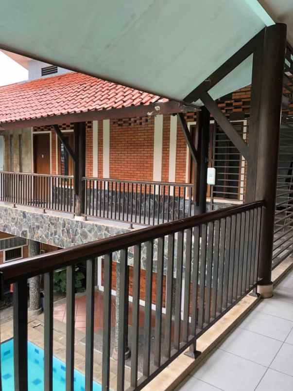 dijual rumah jalan raya cinangka