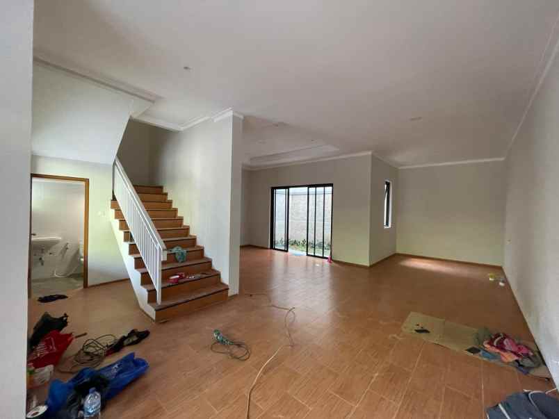 dijual rumah jalan raya ciputat pondok cabe