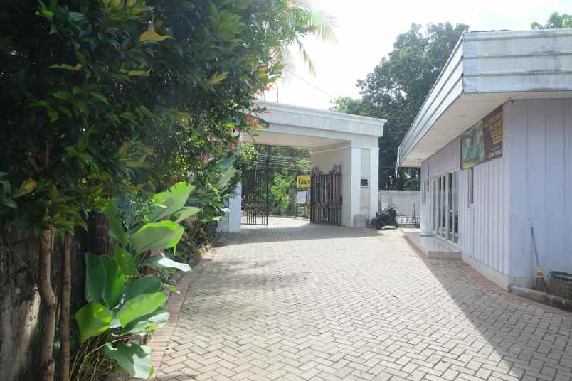 dijual rumah jalan raya jambore no 31