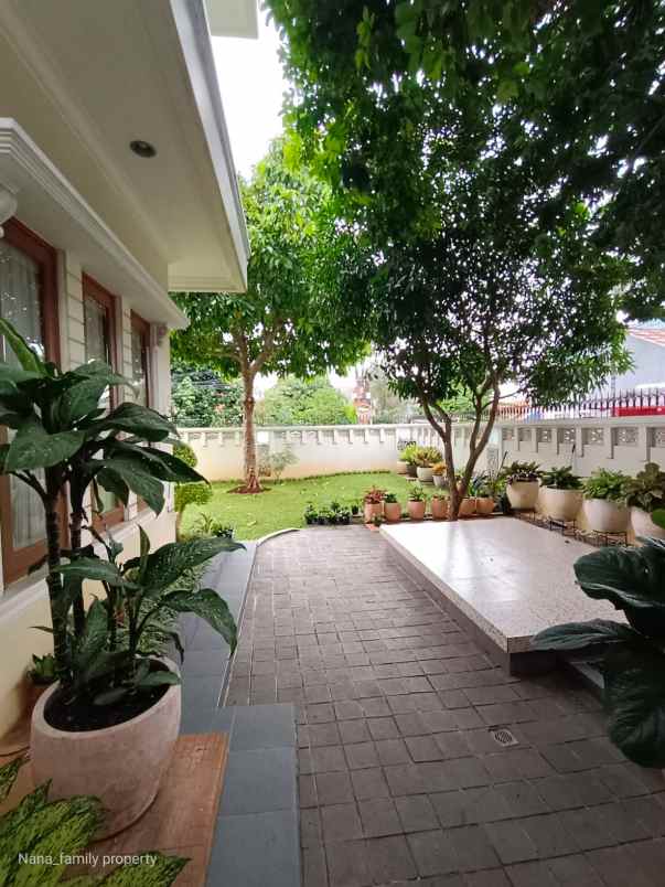 dijual rumah jalan raya veteran