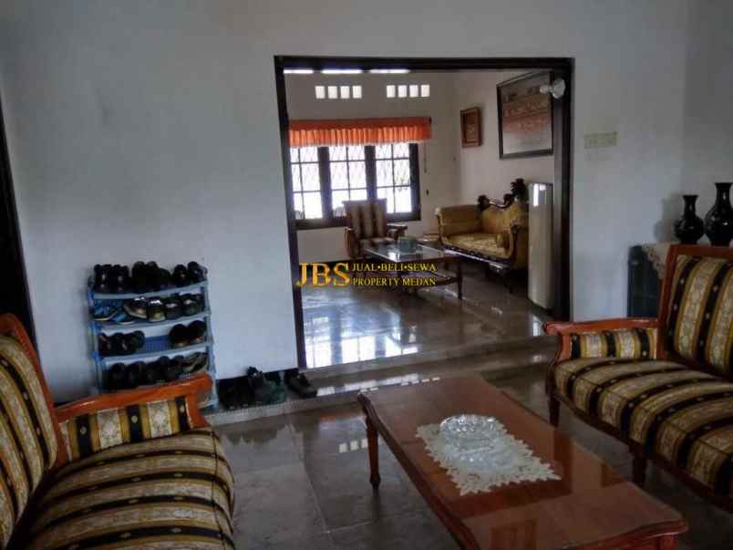 dijual rumah jalan sei batang serangan