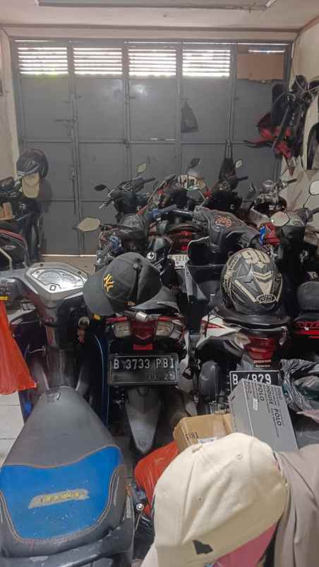 dijual rumah jalan utan bahagia