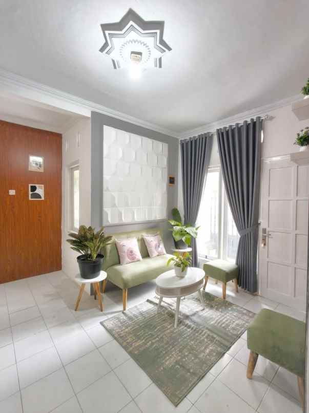 dijual rumah jambidan