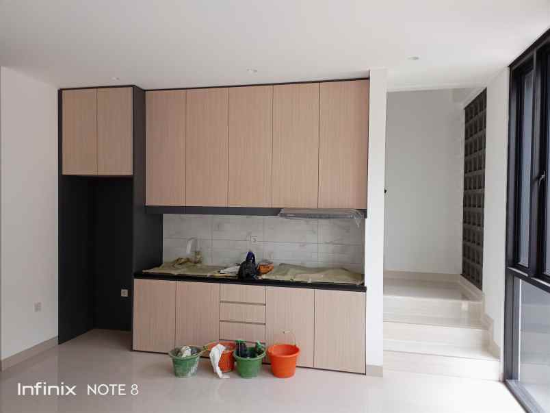 dijual rumah jati bening baru bekasi