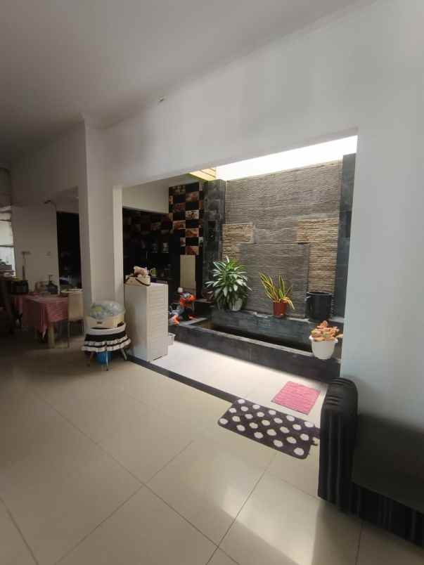 dijual rumah jetis seraten ketintang