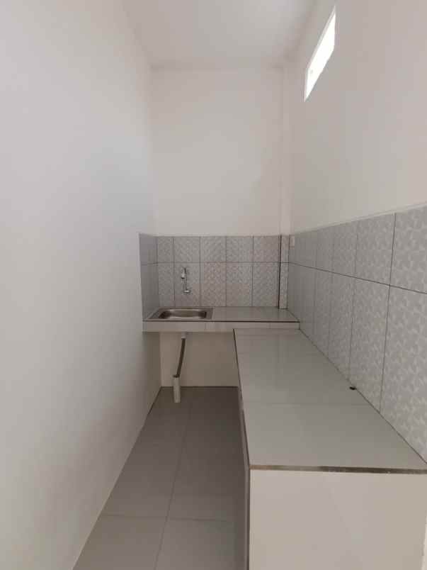 dijual rumah jl a yani dilem kepanjen