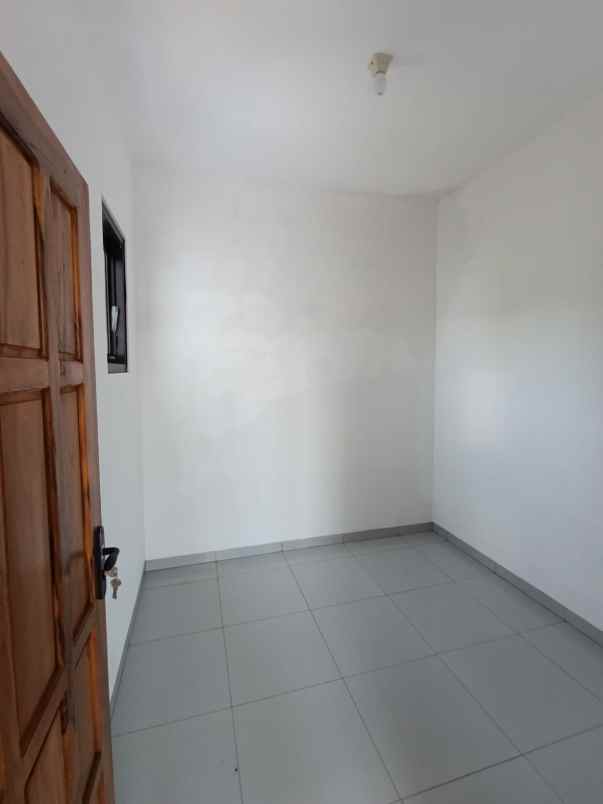 dijual rumah jl a yani dilem kepanjen