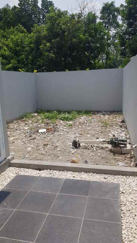 dijual rumah jl alternatif tol jorr