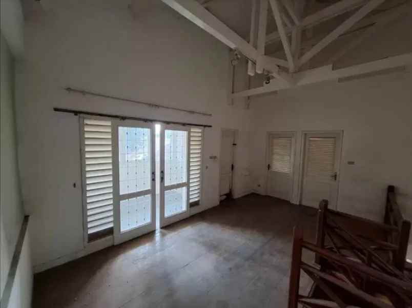 dijual rumah jl andara raya