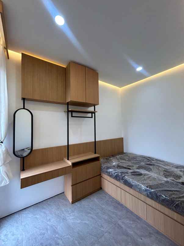 dijual rumah jl bekasi timur raya