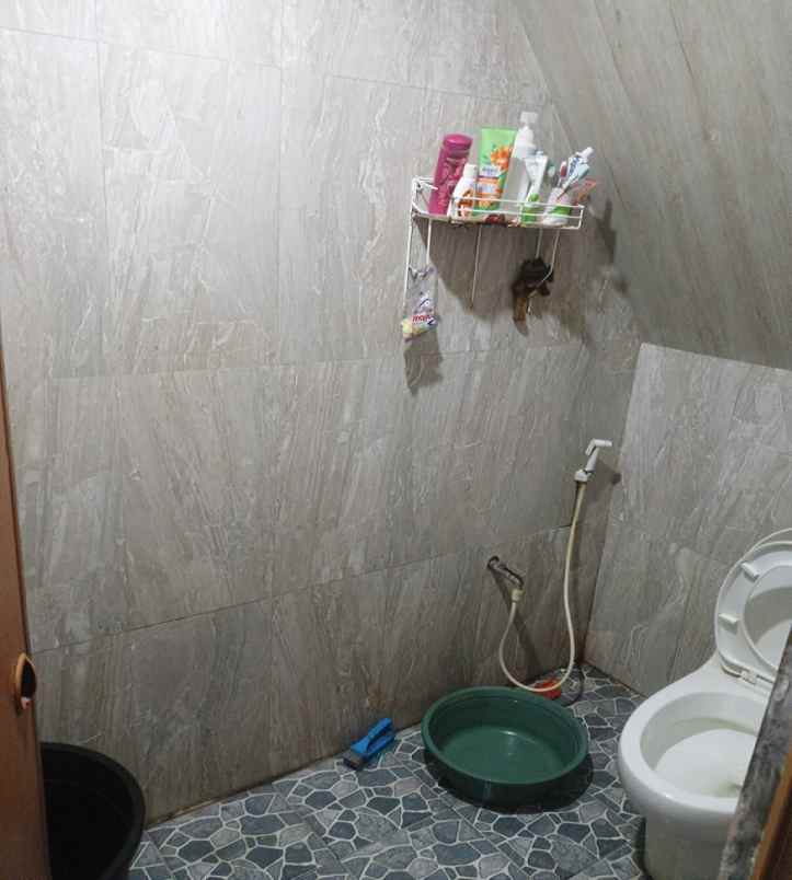 dijual rumah jl bidar v d no 10 kel