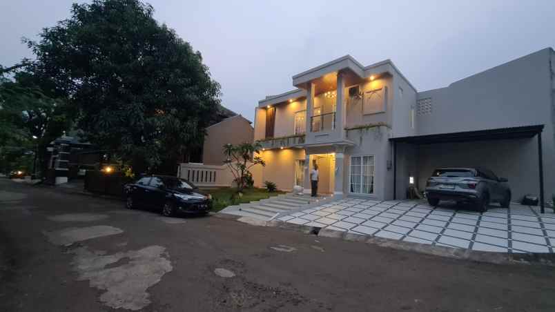 dijual rumah jl cibubur transyogi