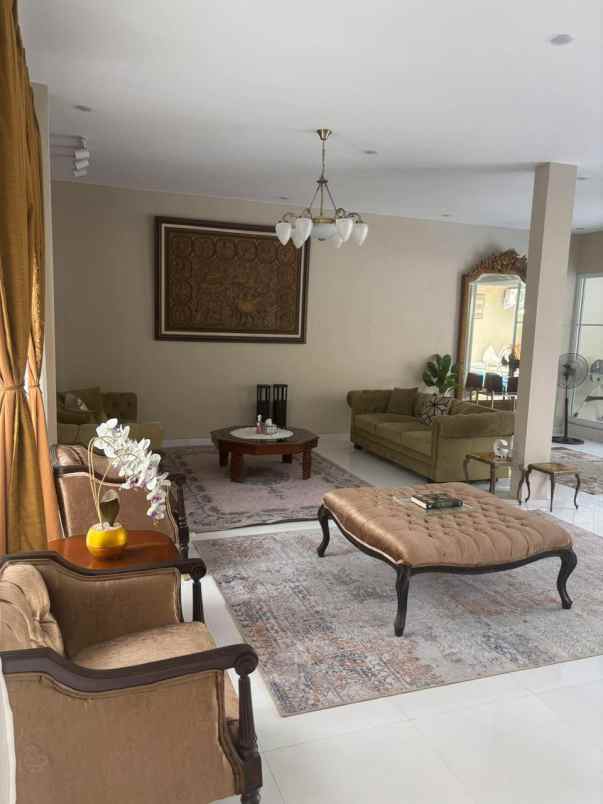 dijual rumah jl cibubur transyogi
